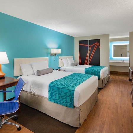 Howard Johnson By Wyndham Savannah Ga Georgetown Exterior foto