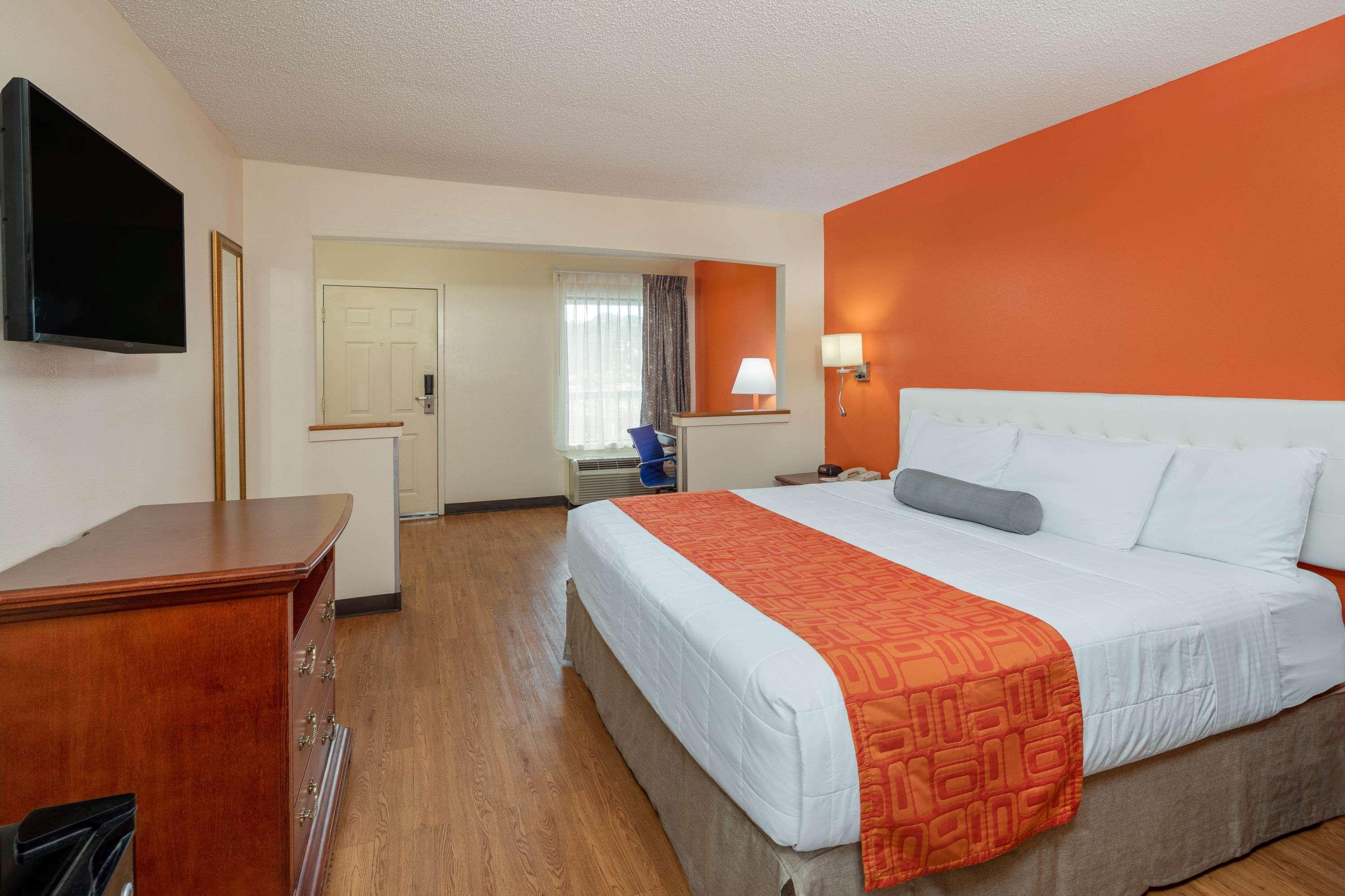 Howard Johnson By Wyndham Savannah Ga Georgetown Exterior foto
